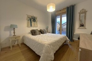 1 dormitorio y ropa de cama