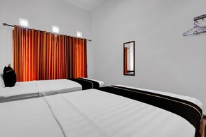 Deluxe Twin Room - OYO 95088 Homestay Omah Pring (Banguntapan)