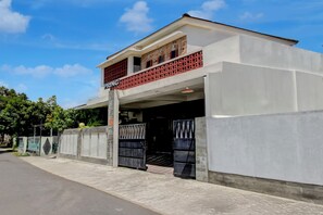 Exterior - OYO 95088 Homestay Omah Pring (Yogyakarta)
