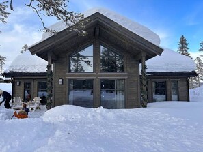 Uklassifisert bilde, 3 av 41, knapp