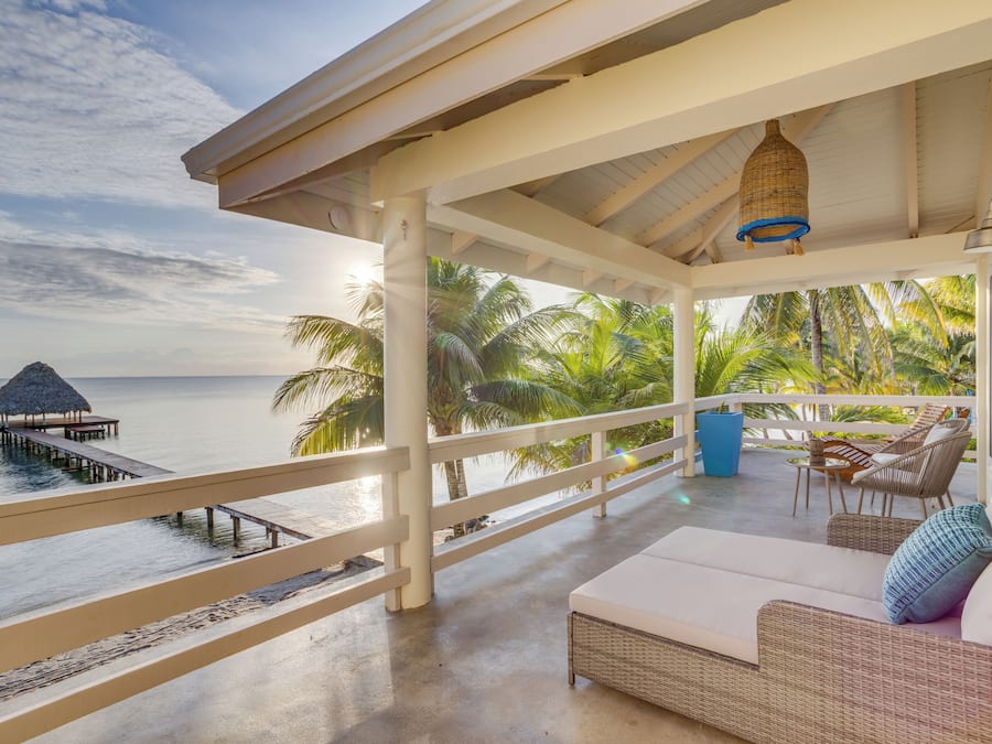 Seaview Suite | Premium bedding, in-room safe, desk, laptop workspace