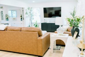 Smart TV, printers - Masters getaway 1.3 miles from Augusta National (Augusta)