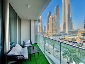 Property grounds - 3 Bedroom in Forte Tower Near Burj Khalifa (Dubai)