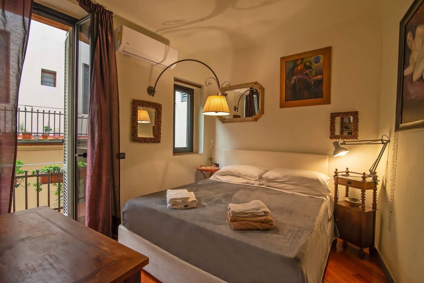 5 chambres, fer et planche à repasser, lit parapluie, Wi-Fi gratuit