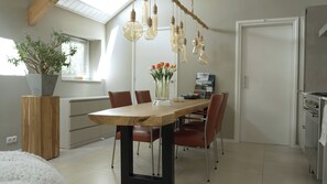 Dining - The William House. Willemstad's best-kept secret. (Willemstad)
