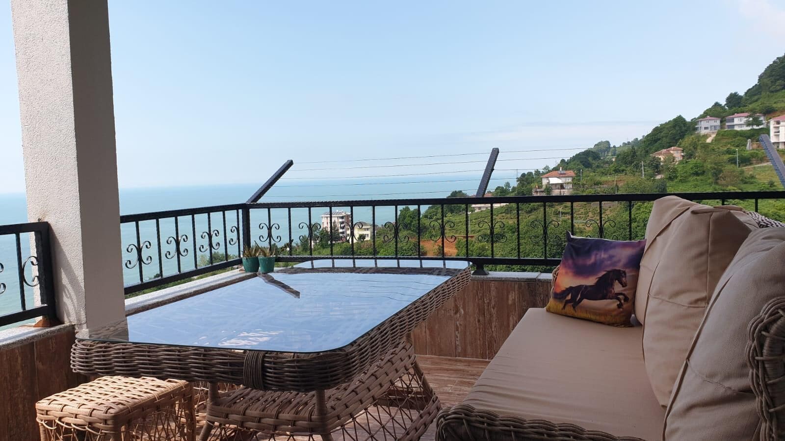 المنطقة المحيطة بالمنشأة