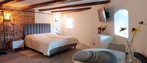 1 多间卧室、WiFi、床单