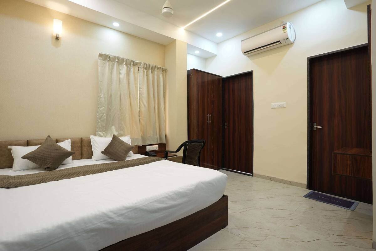 Standard Double Room, Balcony, City View