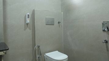 Basic Double Room | Free WiFi