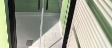 Dusche, Haartrockner, Seife