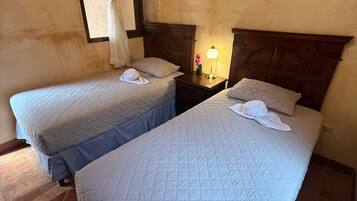 Comfort Twin Room | Desk, iron/ironing board, free WiFi
