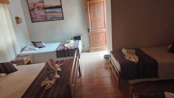 Standard Room | Free WiFi, bed sheets