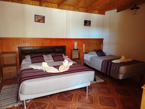 Családi háromágyas szoba | Ingyenes wifi és ágynemű