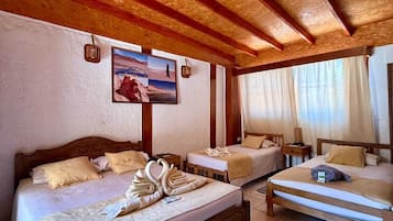 Family Cabin | Free WiFi, bed sheets