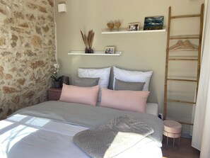 Iron/ironing board, WiFi, bed sheets - Eva's Cabanon (Cabasse)