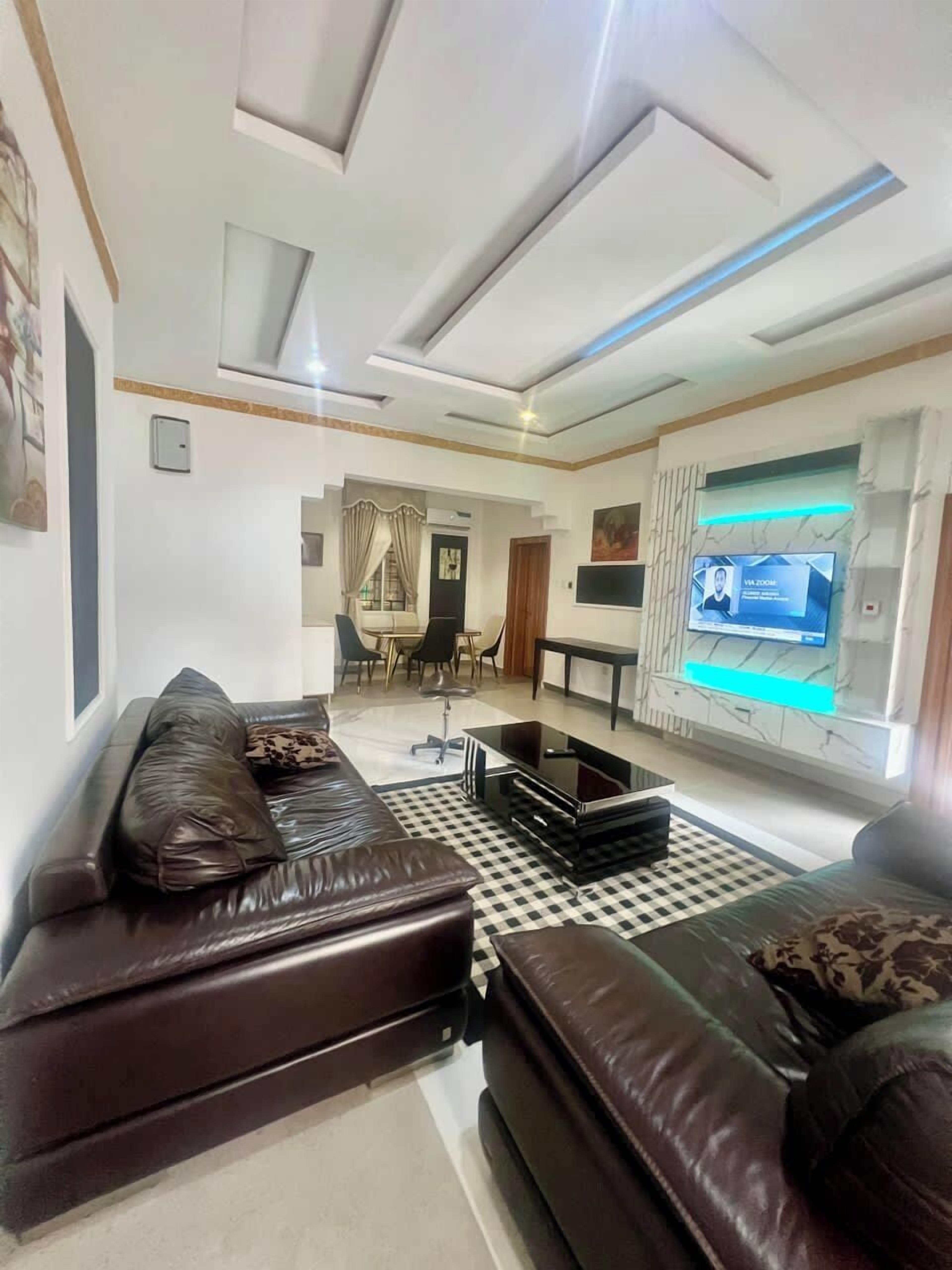 Economy-Apartment, Balkon, Stadtblick | Wohnbereich