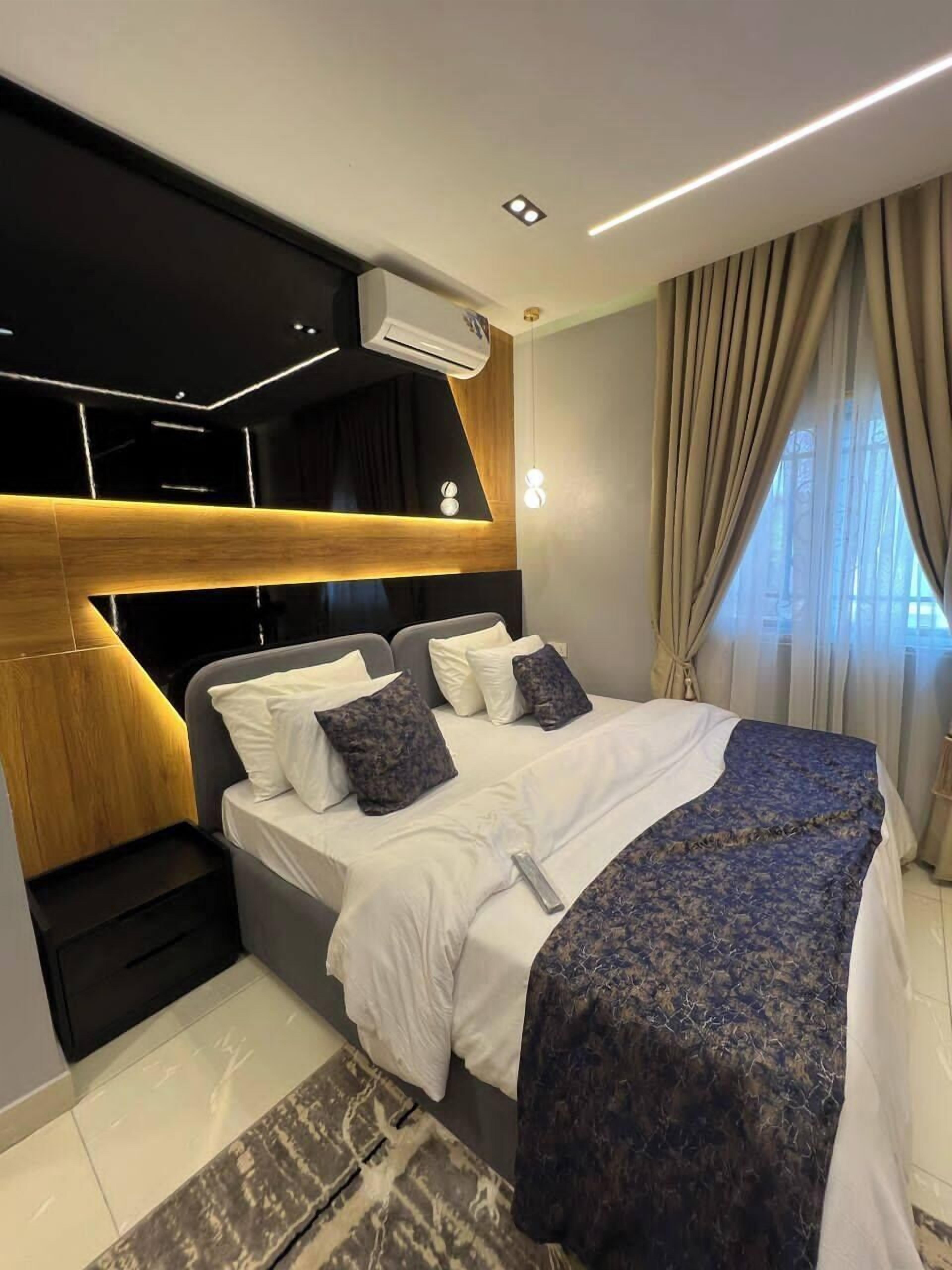 Economy Apartment, Balcony, City View