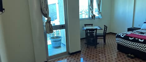 Chambre Familiale Double ou avec lits jumeaux, balcon
