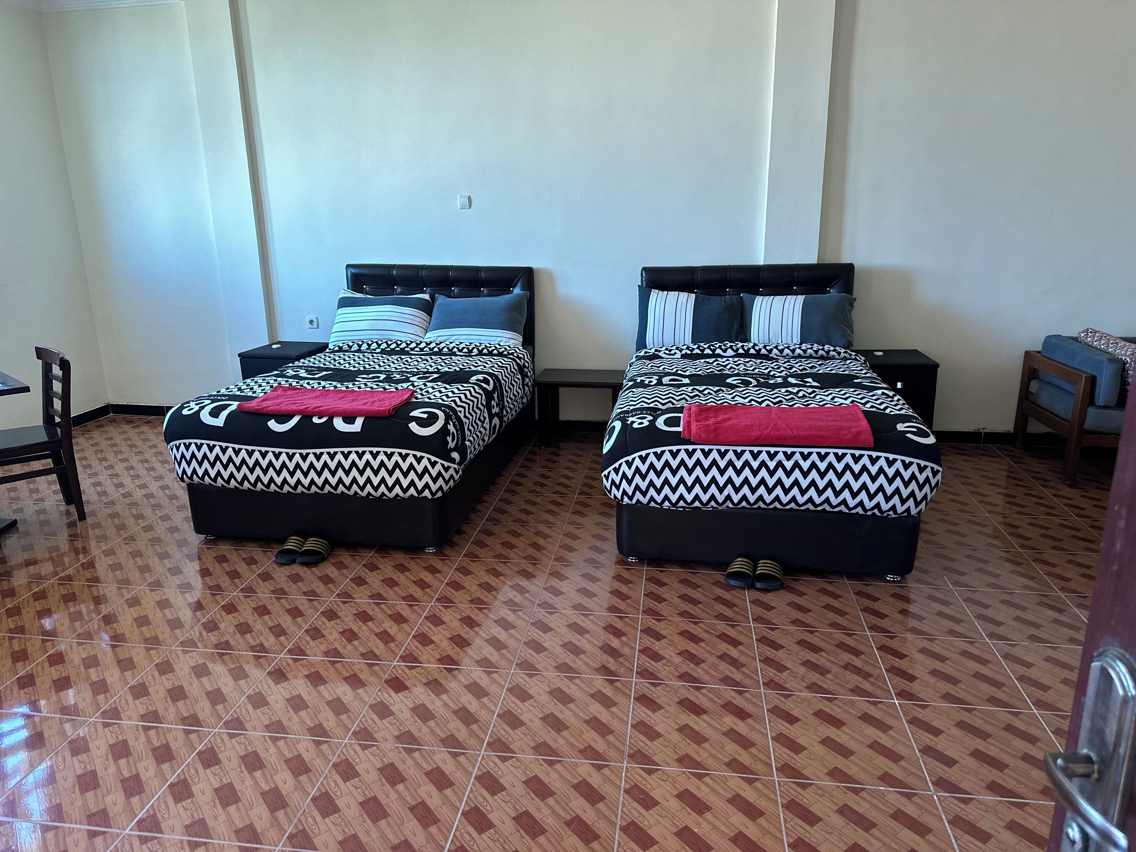 Family Double or Twin Room, Balcony | Desk, laptop workspace, free WiFi