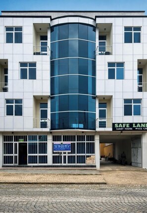 Exterior - Safe Land Guest House (Mek'ele)