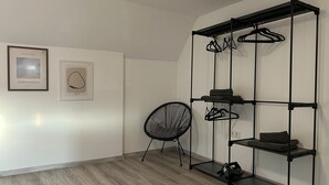 Unclassified image, 2 of 36, button - ME LIVING - Holiday apartment - 2 bathrooms (Lemgo)