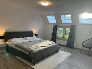 3 Schlafzimmer, Bügeleisen/Bügelbrett, kostenloses WLAN, Bettwäsche