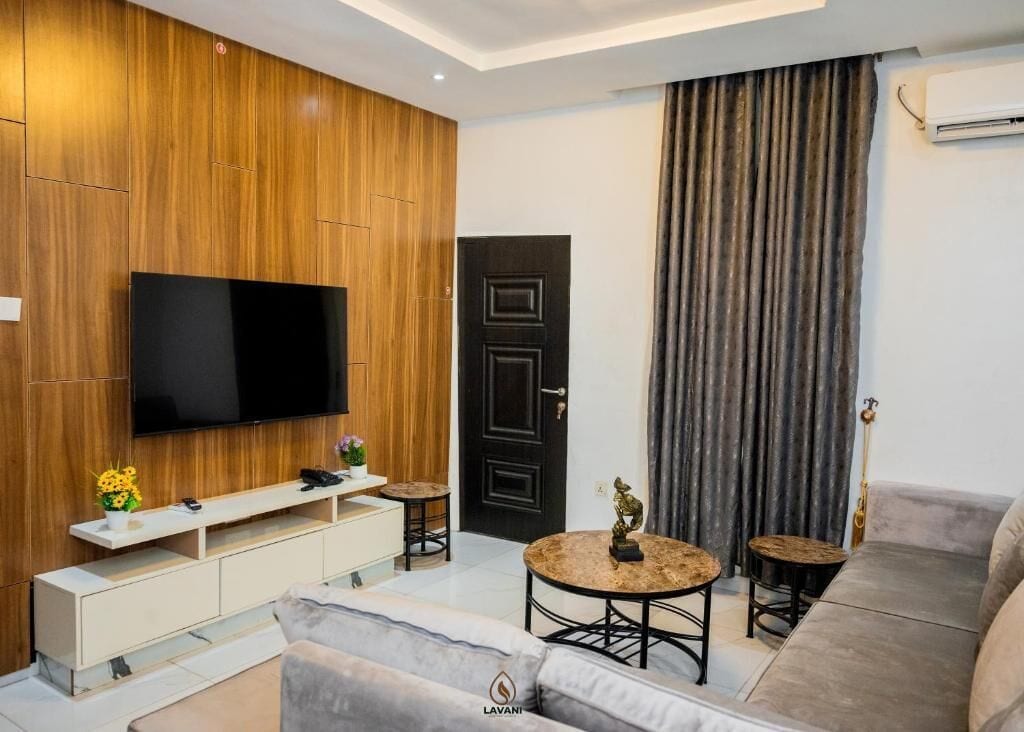 Luxury Apartment, Balcony, City View | Living area