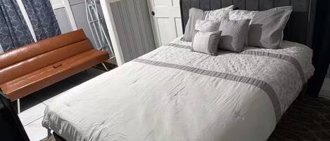 Strykejern/-brett, wi-fi og sengetøy