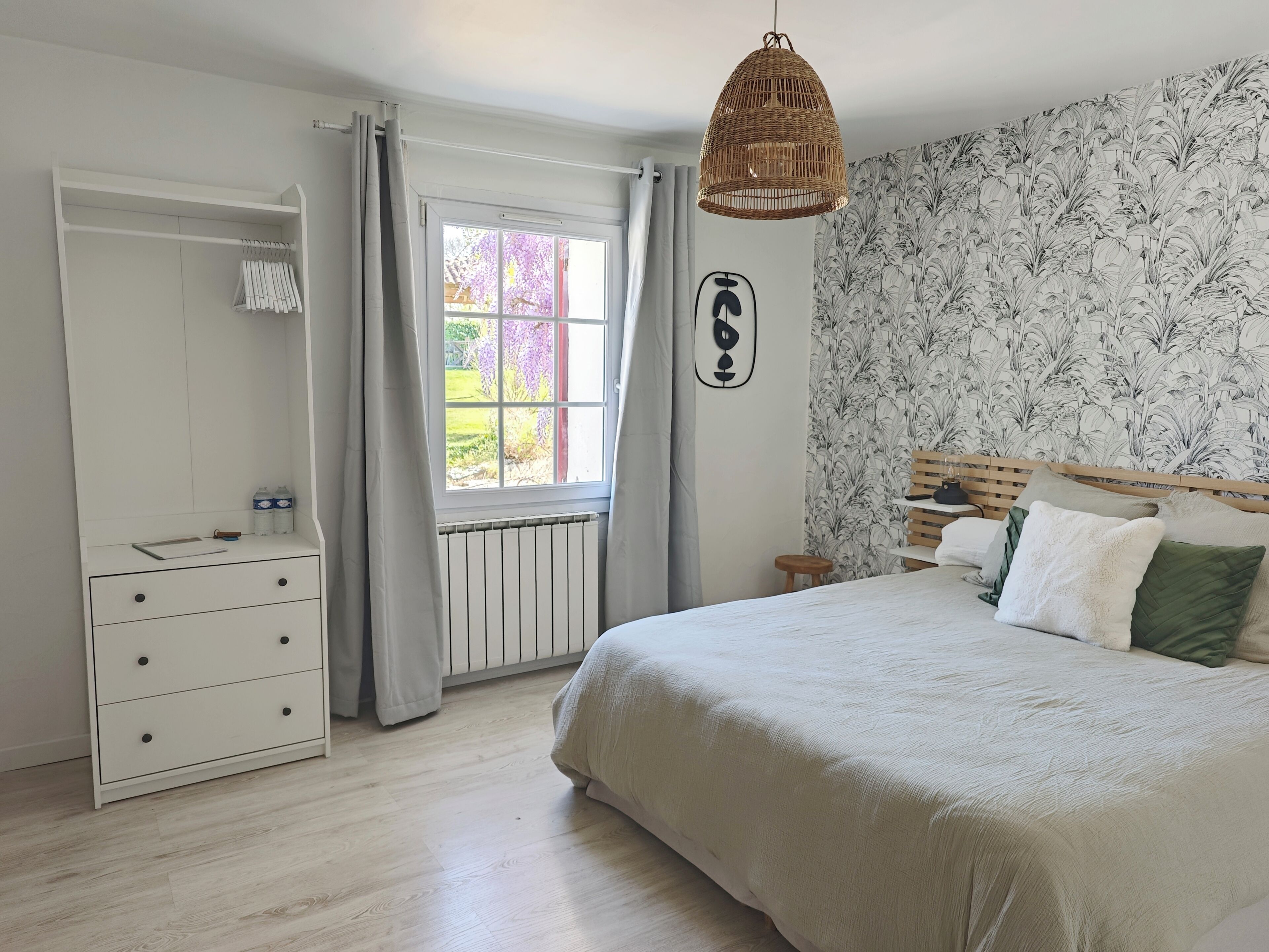 1 Schlafzimmer, Reisekinderbett, kostenloses WLAN, Bettwäsche