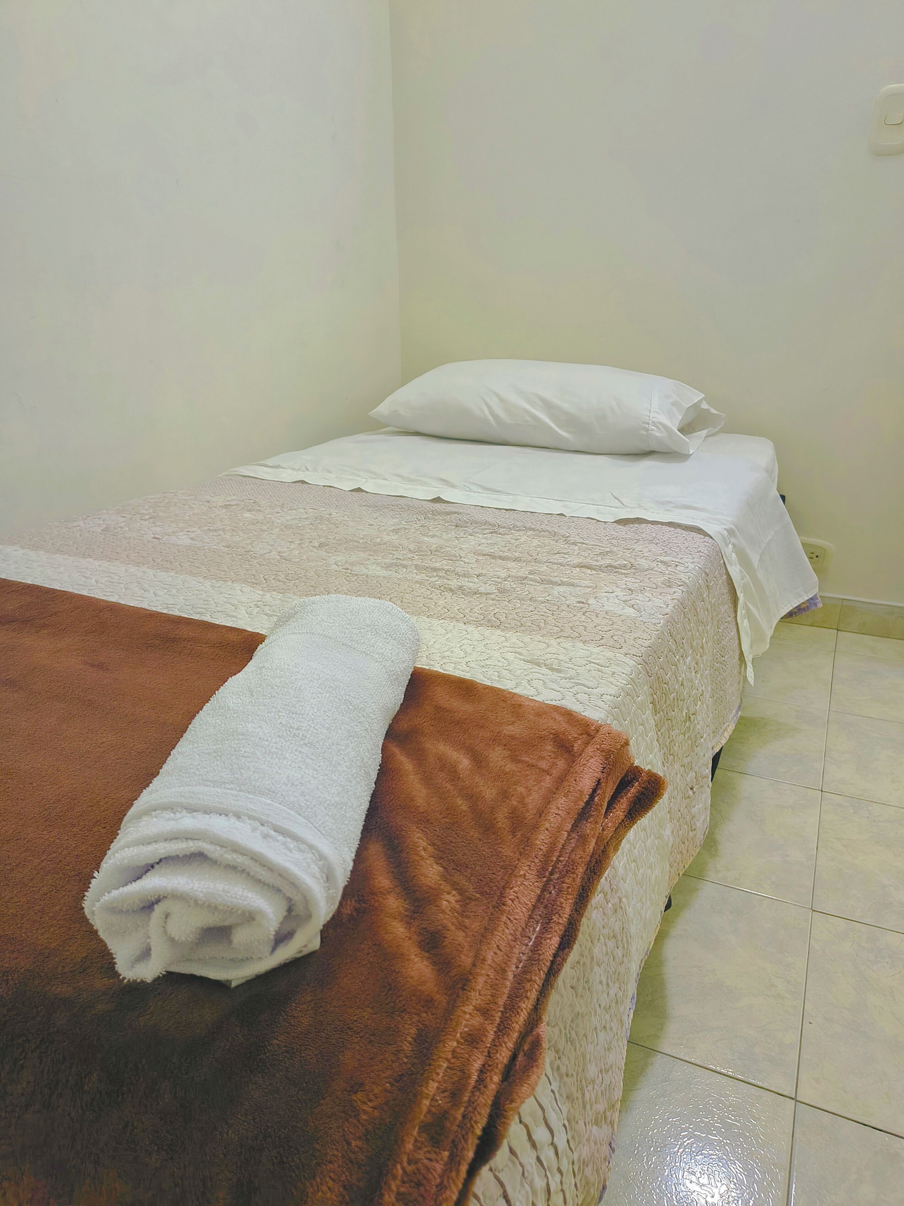 Internet, bed sheets