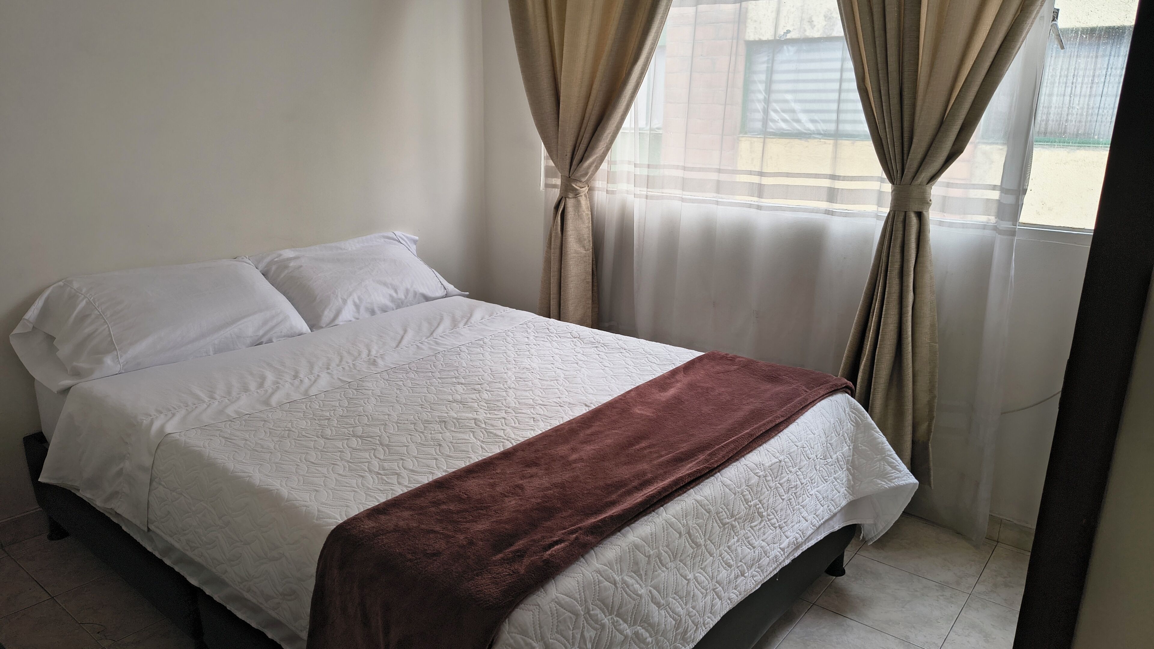 Internet, bed sheets