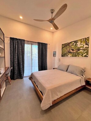 2 bedrooms, desk, iron/ironing board, travel crib - Guest Villa at Howlers Point (Tamarindo)