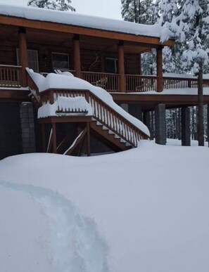Exterior - Perfect 4-bedroom cabin in cool Forest Lakes getaway, Bring your horse too, (Forest Lakes)