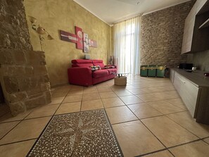 Interior - "Stylish and modern stay a stone's throw from downtown close to all amenities" (Modena)