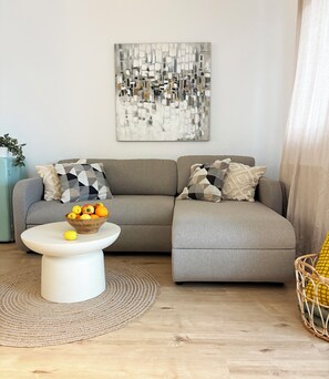 Living area - Top designer apartment I Very central I Perfect for work & family up to 4 pers (Graben-Neudorf)