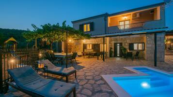 Villa | Pool | Indoor pool, outdoor pool