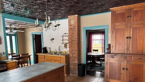Unclassified image, 3 of 30, button - Victorian home built in 1834. (Union City)