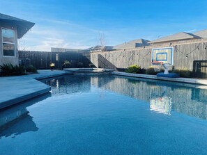 Pool - Upscale 3-Bedroom House With Pool and Hot Tub Conveniently Near Chico State (Chico)