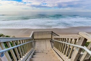 Chaises longues