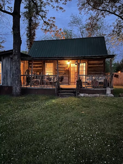 Moonshine Runners Cabin