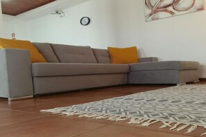 Living area - Mother-in-law's House 2 (Fajã Grande)