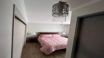 3 chambres, bureau, fer et planche Ă repasser, Wi-Fi gratuit