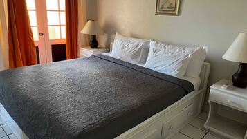 Sistema de insonorización, tabla de planchar con plancha, wifi gratis