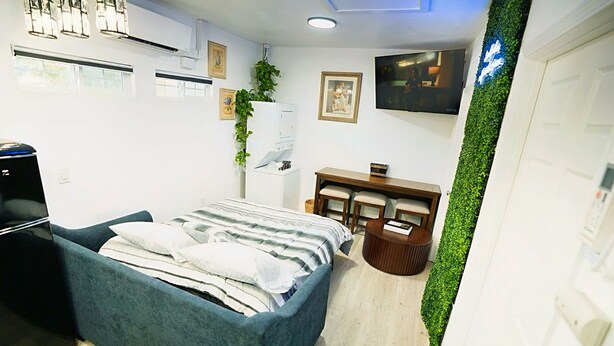Room - Your Calm Escape  Modern Guesthouse ADU Sanctuary (San Bernardino)