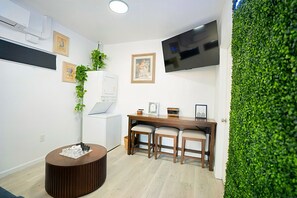 Interior - Your Calm Escape  Modern Guesthouse ADU Sanctuary (San Bernardino)