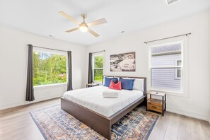 4 dormitorios, tabla de planchar con plancha, wifi y ropa de cama