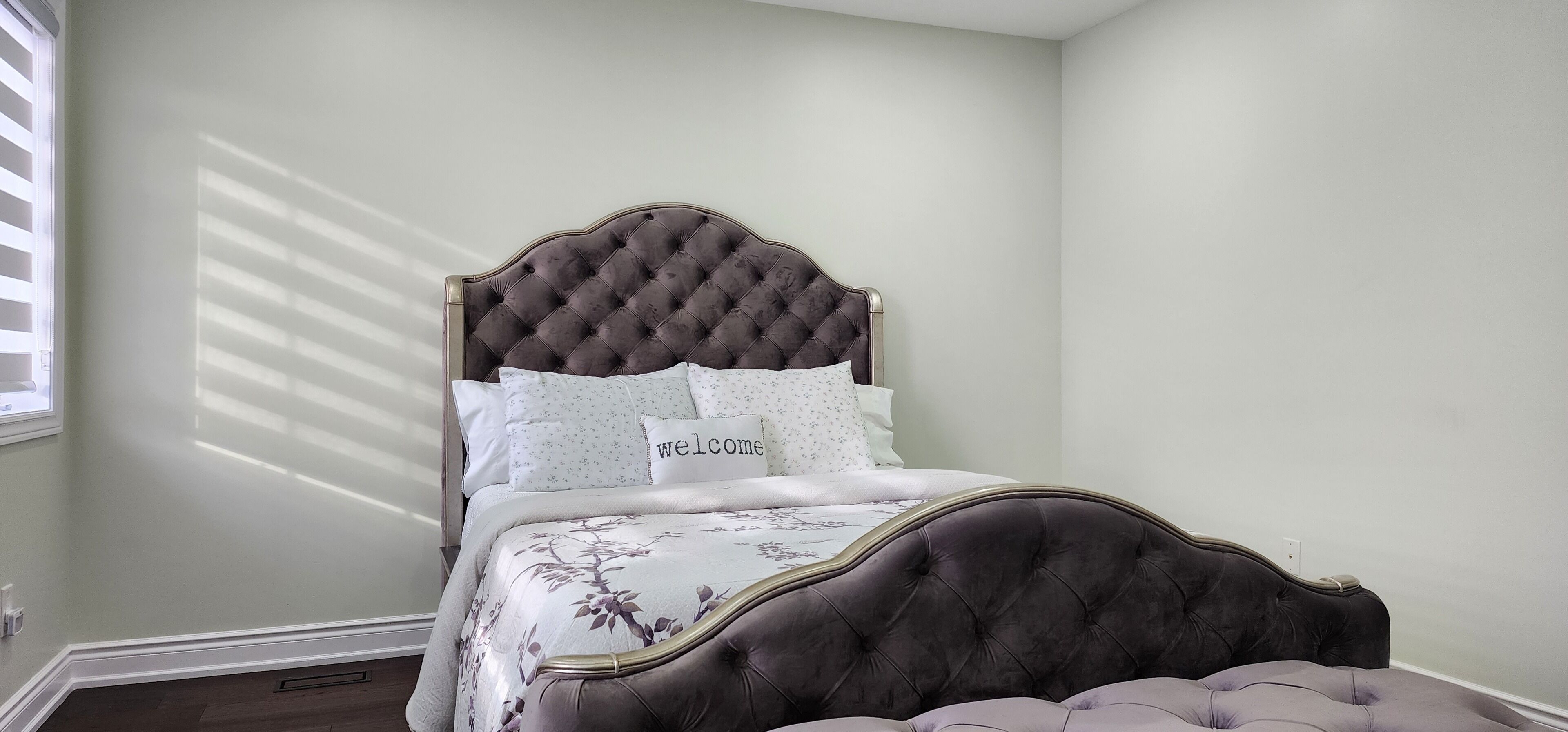 Bügeleisen/Bügelbrett, Internetzugang, Bettwäsche