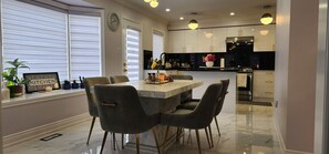 Dining - Charming Deluxe Room (Brampton)