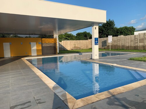 Charming 2-bedroom house with AC and swimming pool access in Ciudad Marsella