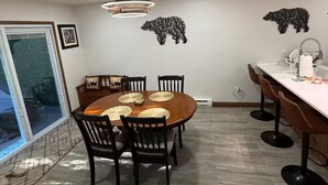 Dining - Fully Renovated Mountain House with a Private Spa (Lake Harmony)